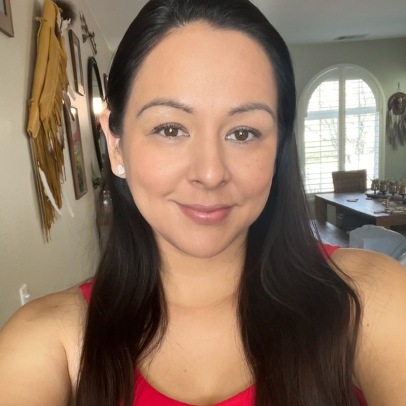 Meet your Posher, Ana - Picture 1 of 1